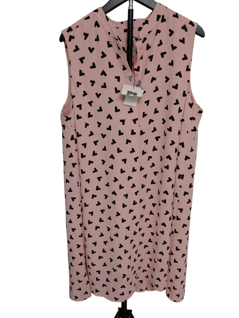 Retail $129 Anne Klein Pink V Pattern Dress